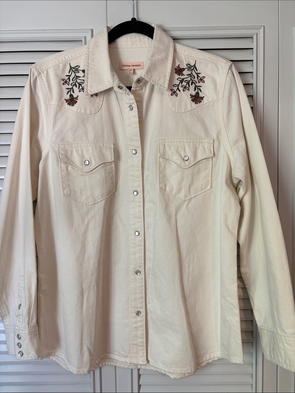 Vintage Threads Embroidered Cream Western Snap-Front Shirt Sz Medium